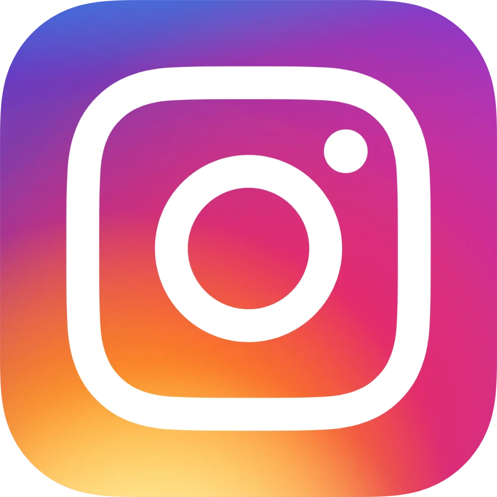 Android phone screen showing Instagram APK download in progress